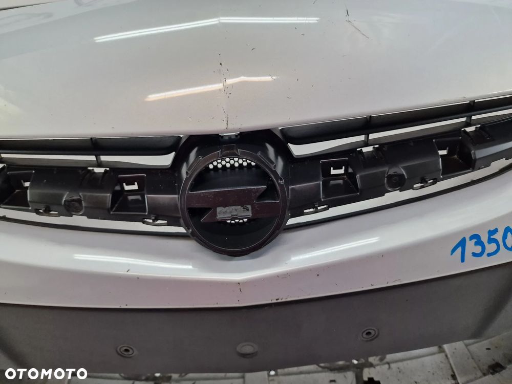 OPEL ASTRA IV LIFT 12- ZDERZAK PRZEDNI PRZÓD , NA SPRYSKI + ATRAPA / GRILL + HOKEJE , NR 13368660 , NR AUKCJI NZ1350 - 6