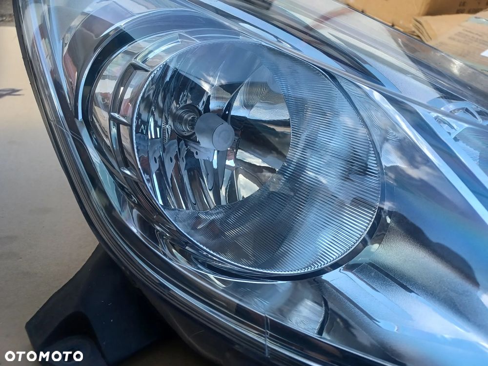 LAMPA PRZEDNIA PRAWA C3 II LIFT 9677033880-04 - 10