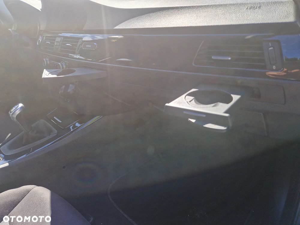 BMW Seria 3 - 18