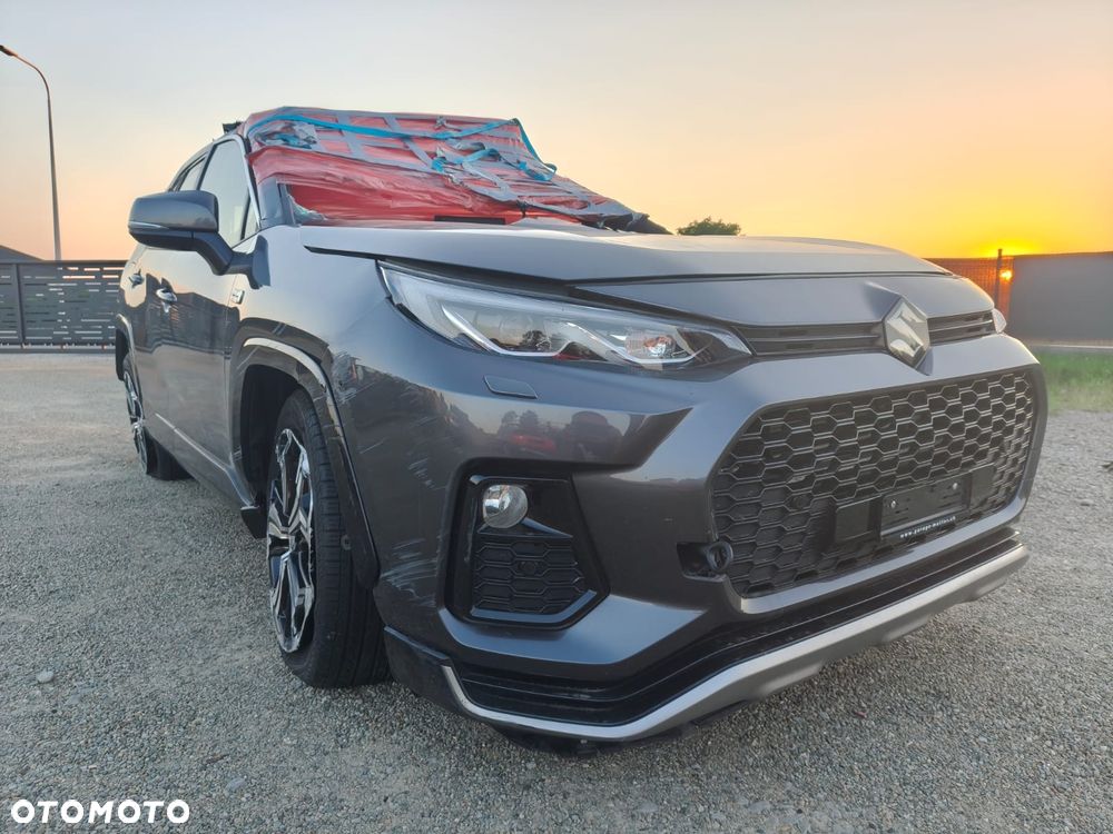 Toyota RAV4 - 1