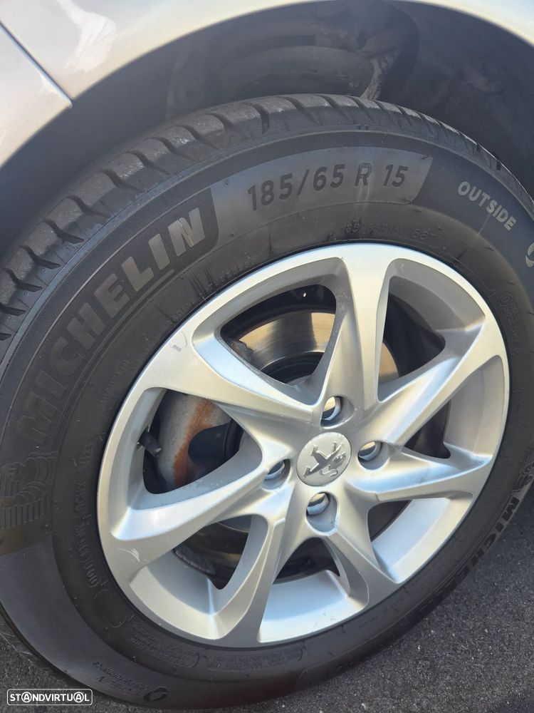 Peugeot 208 1.4 VTi Access - 11