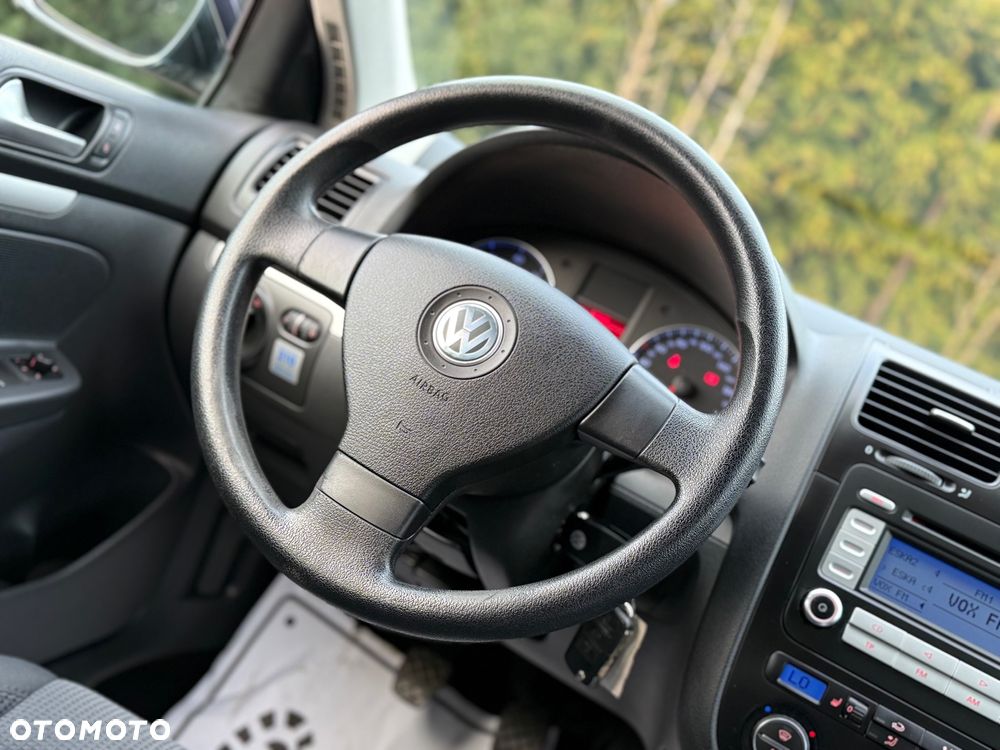 Volkswagen Jetta 1.6 Comfortline - 13