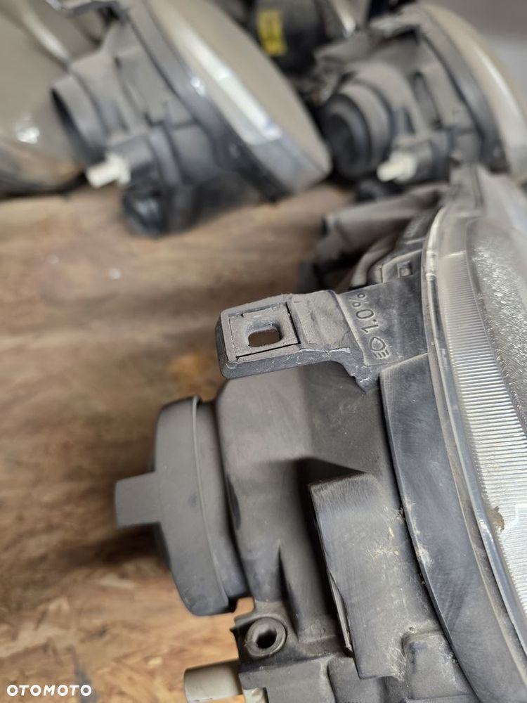 VOLKSWAGEN  POLO 9N OKULAR LAMPA PRZEDNIA PRAWA ANGLIK - 3