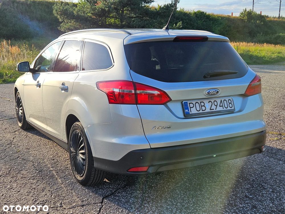 Ford Focus 1.5 TDCi SYNC Edition - 6