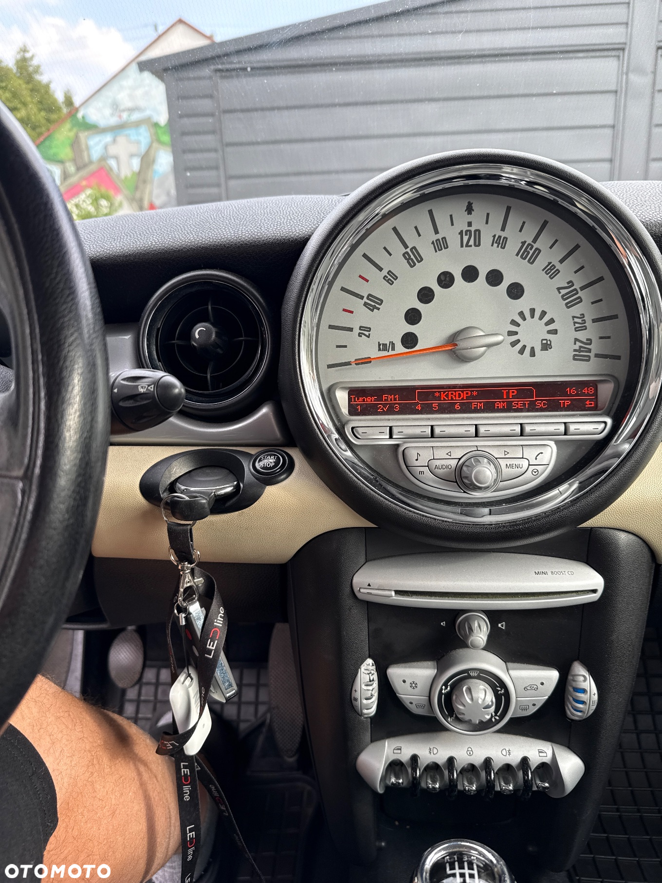 MINI Cooper Standard - 13