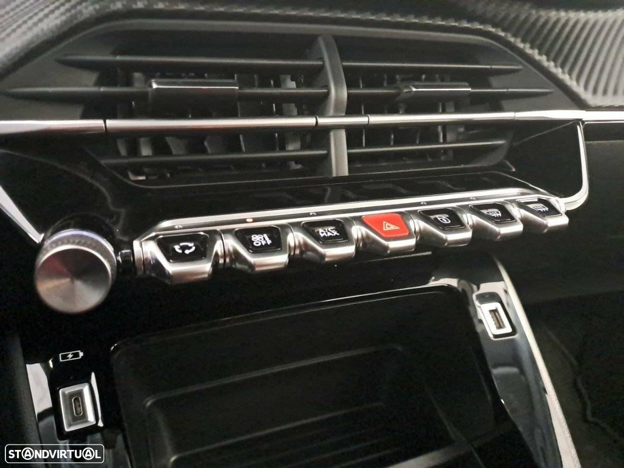 Peugeot e-208 50 kWh Active Pack - 23