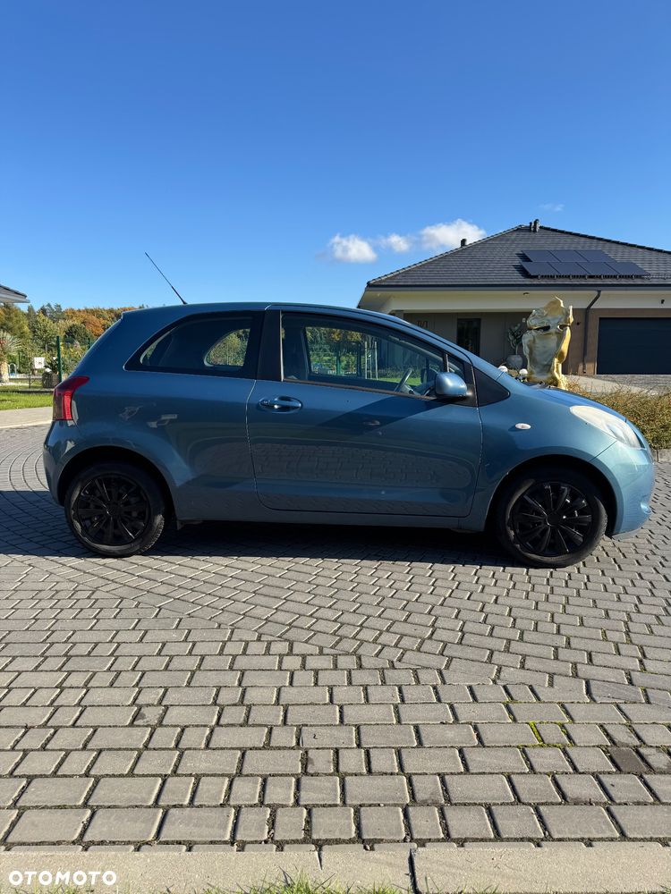 Toyota Yaris 1.3 Luna - 1