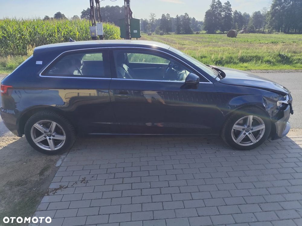 Audi A3 3-drzwiowe 1.6 TDI clean diesel Attraction - 6