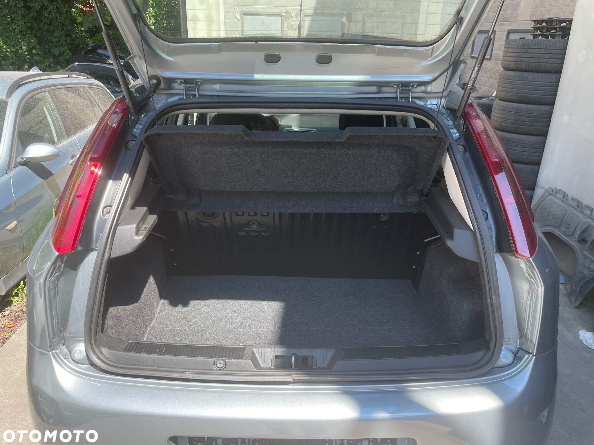 Fiat Grande Punto 1.4 8V Natural Power - 9