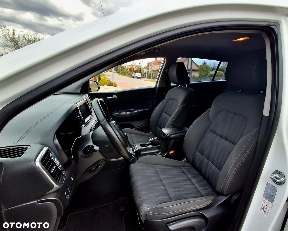 Kia Sportage 1.7 CRDI 2WD Dream-Team Edition - 19