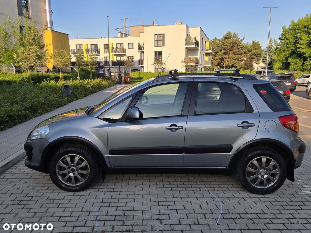 Suzuki SX4 1.6 VVT 4x4 Comfort - 2