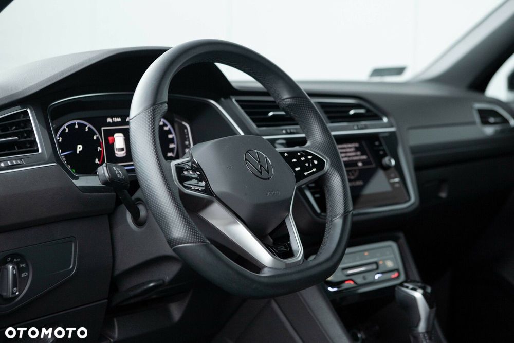 Volkswagen Tiguan Allspace 2.0 TSI 4Mot R-Line DSG - 17