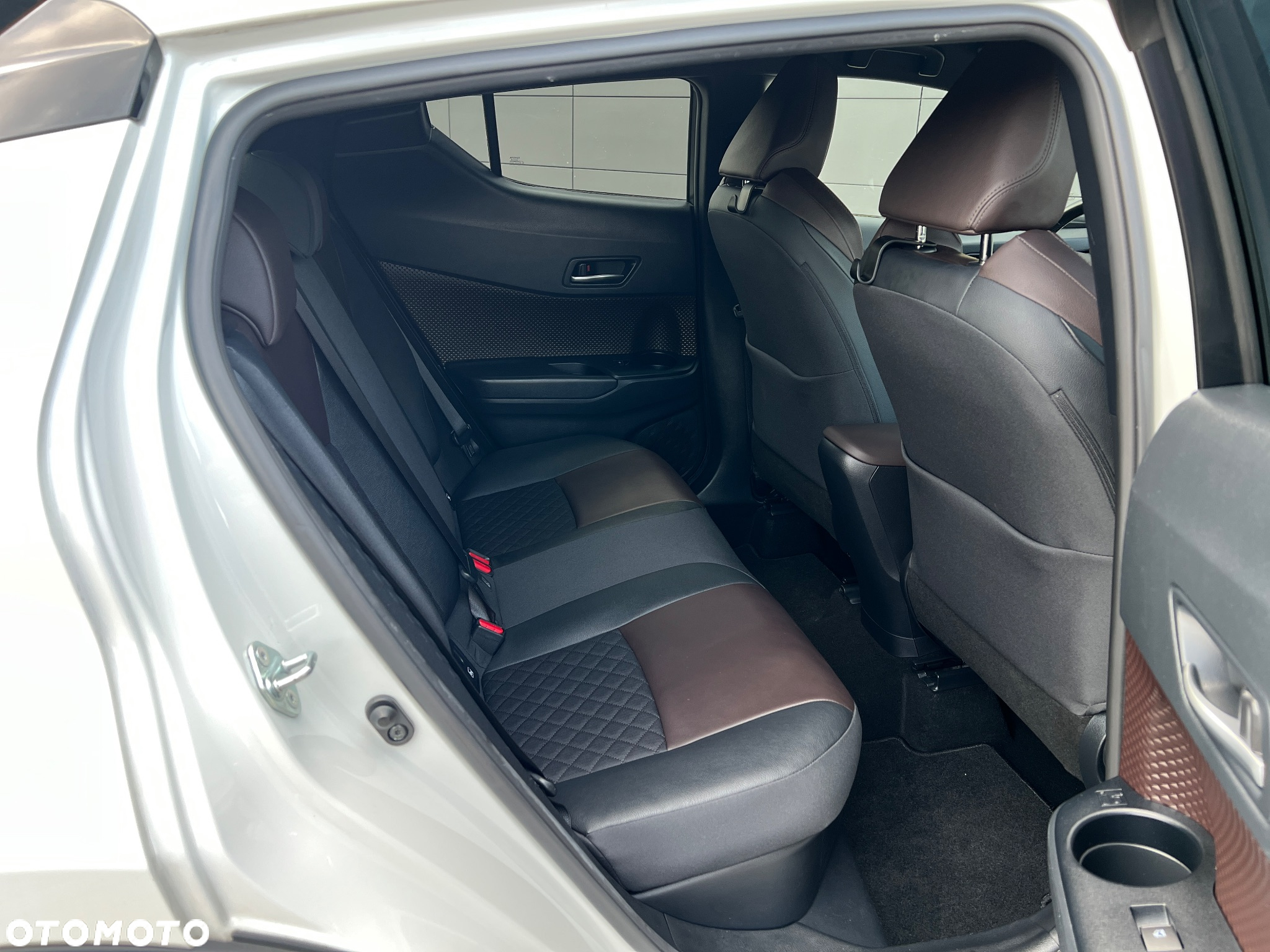Toyota C-HR 1.8 Hybrid Prestige - 39