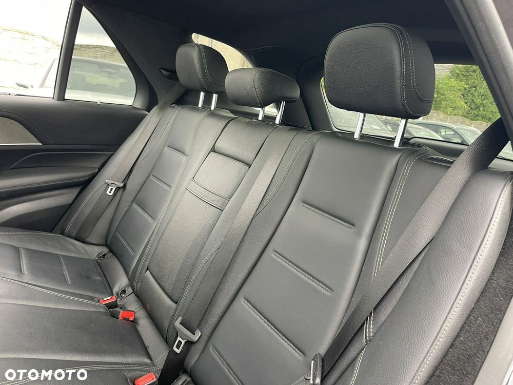 Mercedes-Benz GLE 400 d 4Matic 9G-TRONIC AMG Line - 15