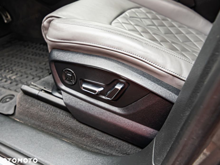 Audi Q8 50 TDI mHEV Quattro Tiptronic - 17