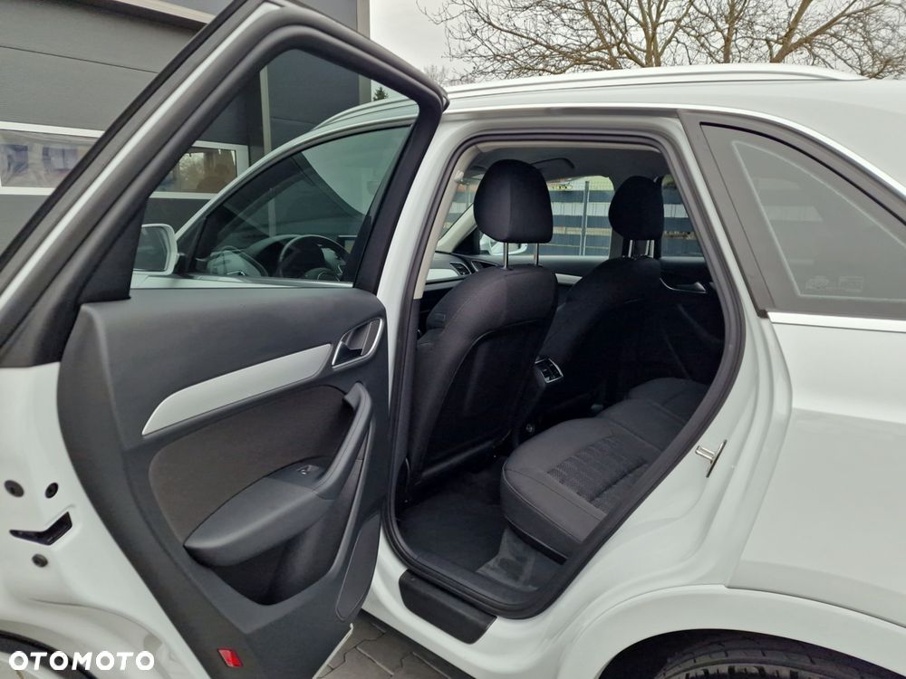 Audi Q3 2.0 TDI S tronic design - 18