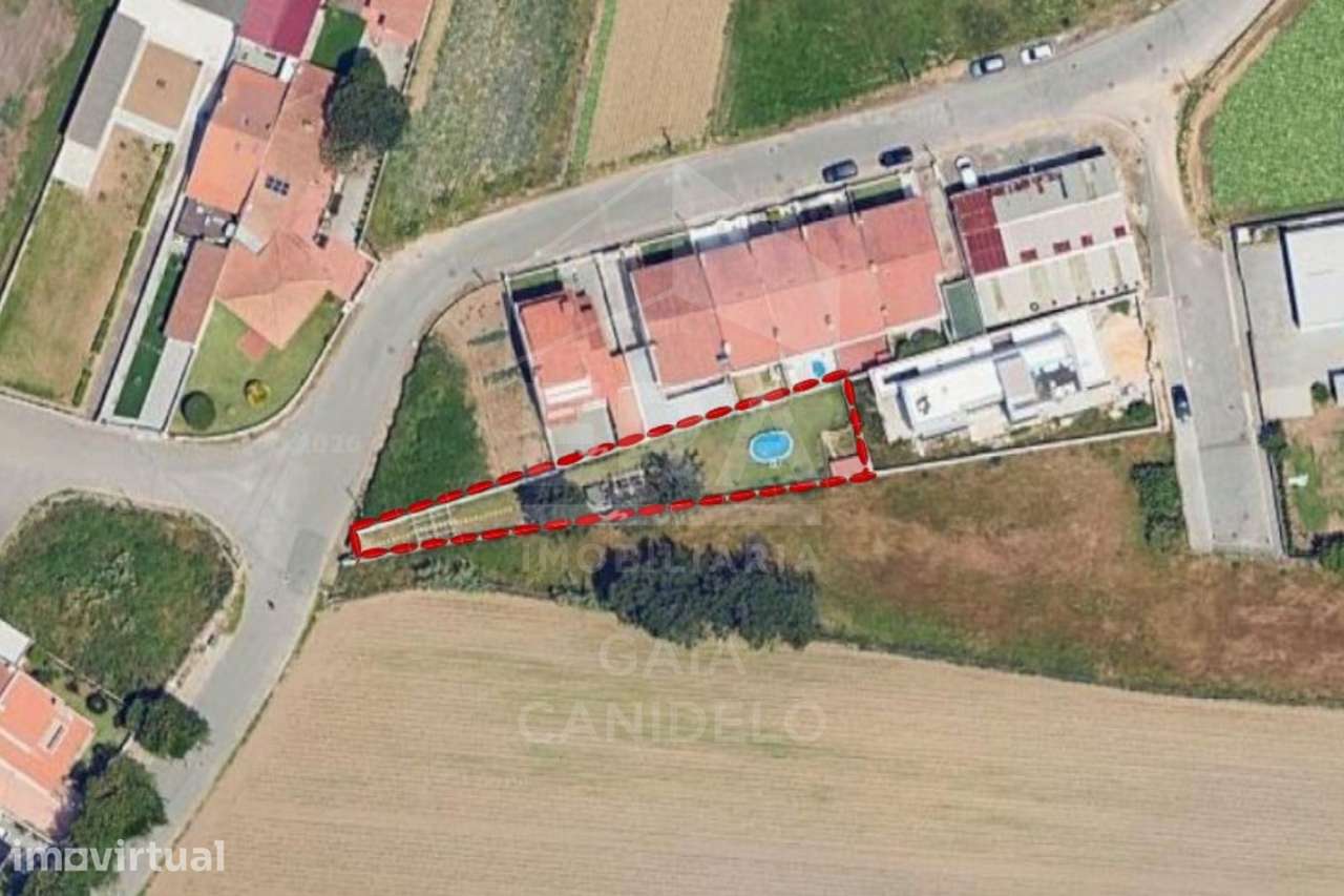 Terreno em Arcozelo – A 700m da Praia! - Grande imagem: 2/2