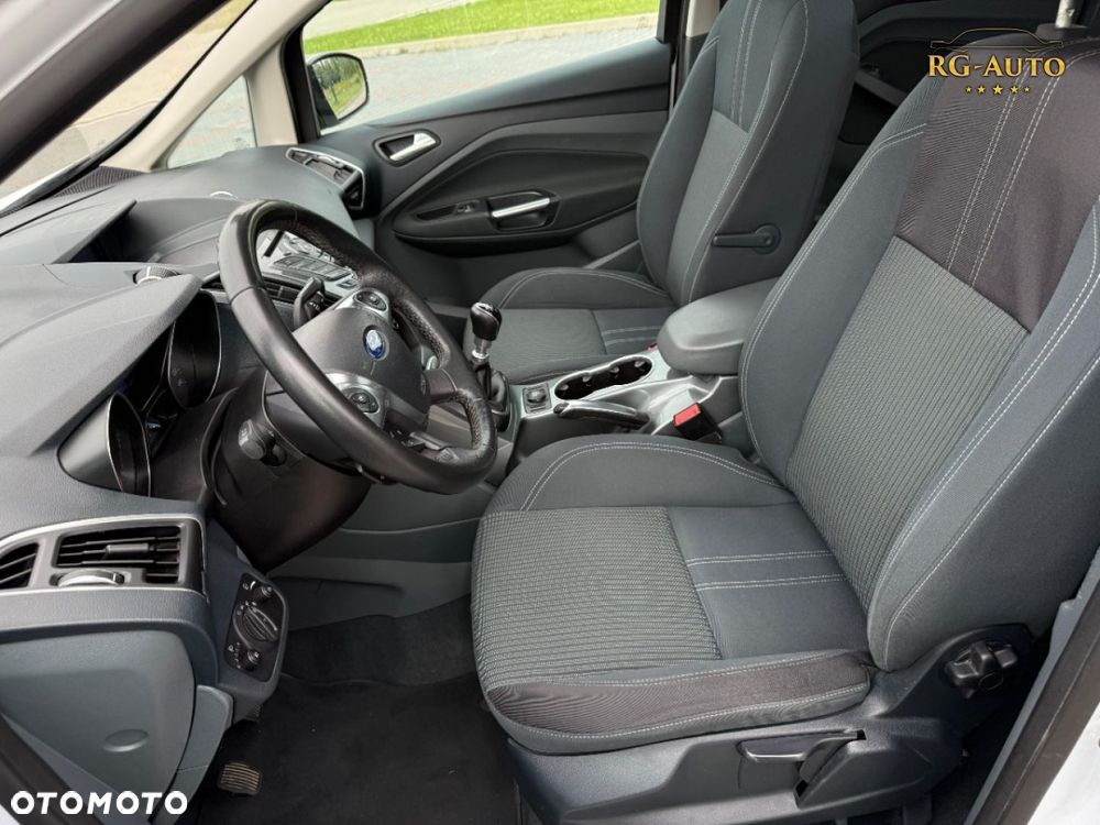 Ford C-MAX - 22