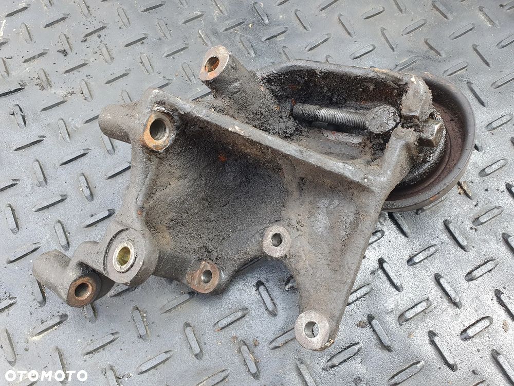 MITSUBISHI CARISMA 1.6 16V ŁAPA MOCOWANIE POMPY WSPOMAGANIA - 3