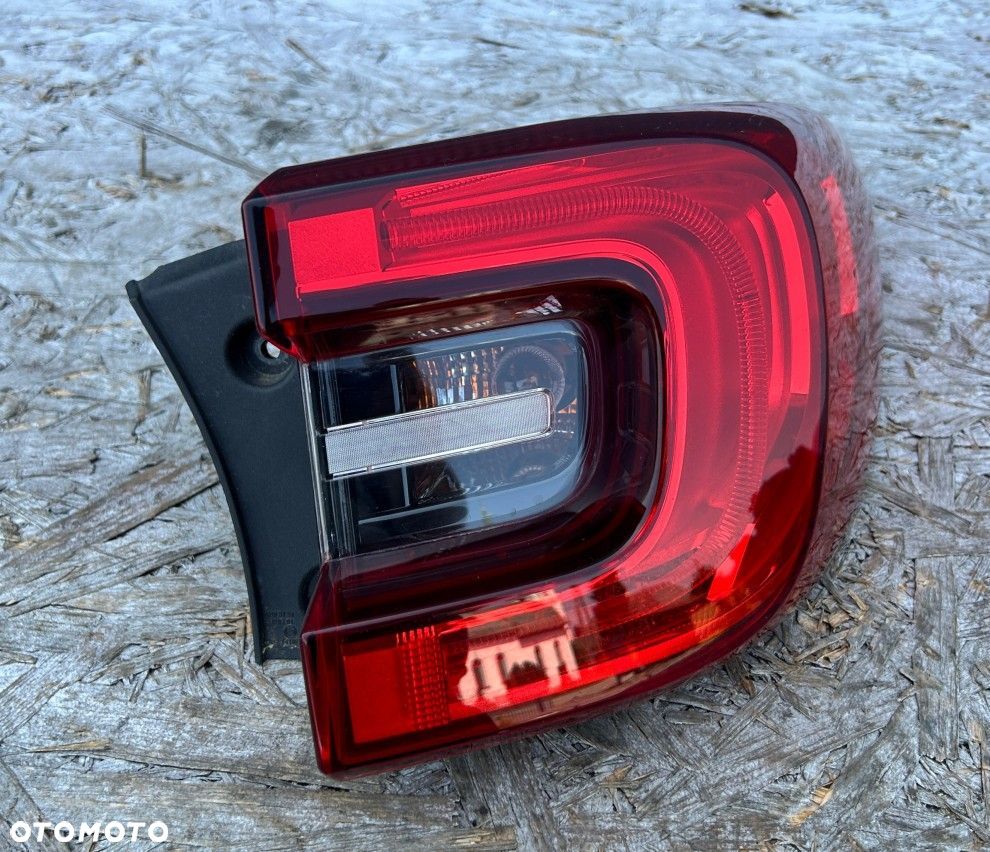 RENAULT KADJAR 15- LED PRAWA TYLNA LAMPA ORYGINAŁ 265508701R - 3