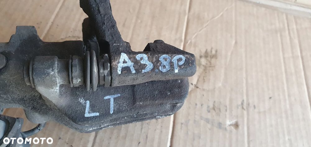 Zacisk hamulcowy lewy tył tylny Audi A3 8P - 8
