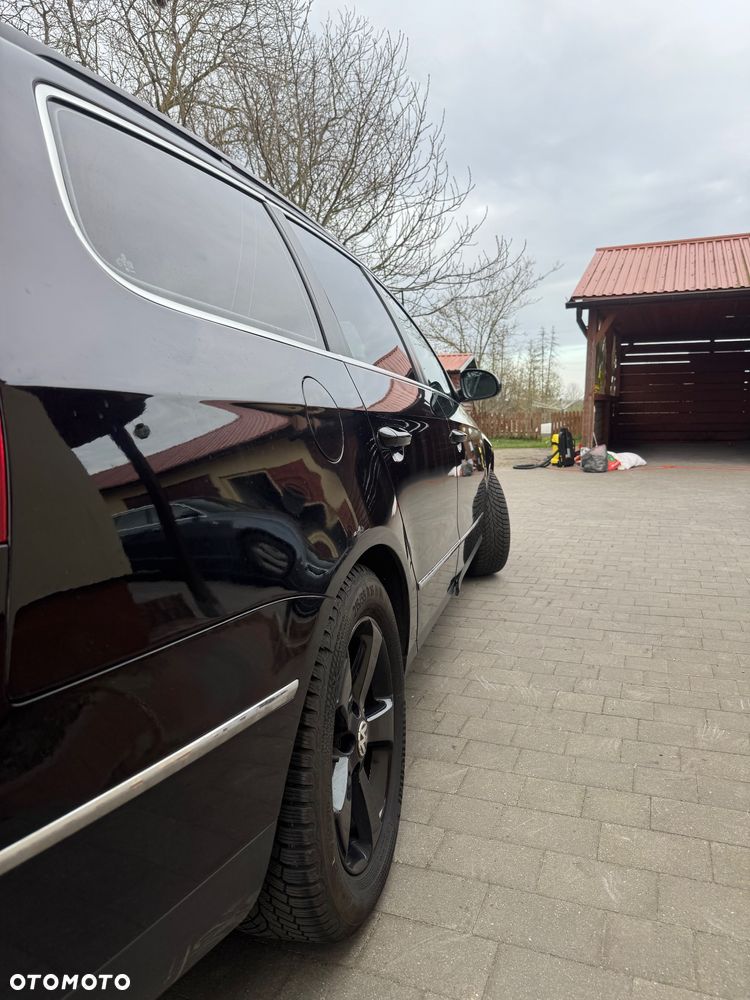 Volkswagen Passat 2.0 TDI DPF DSG Trendline - 33