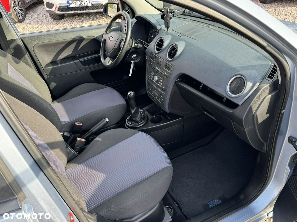 Ford Fusion - 5