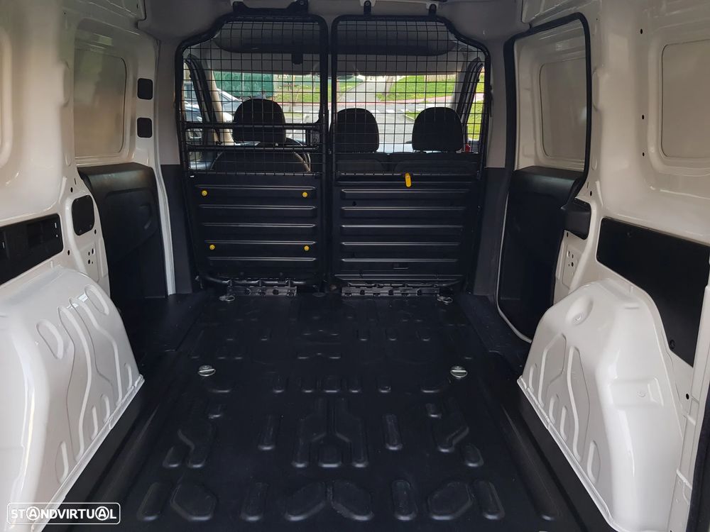 Fiat Doblo 3 Lugares - 41