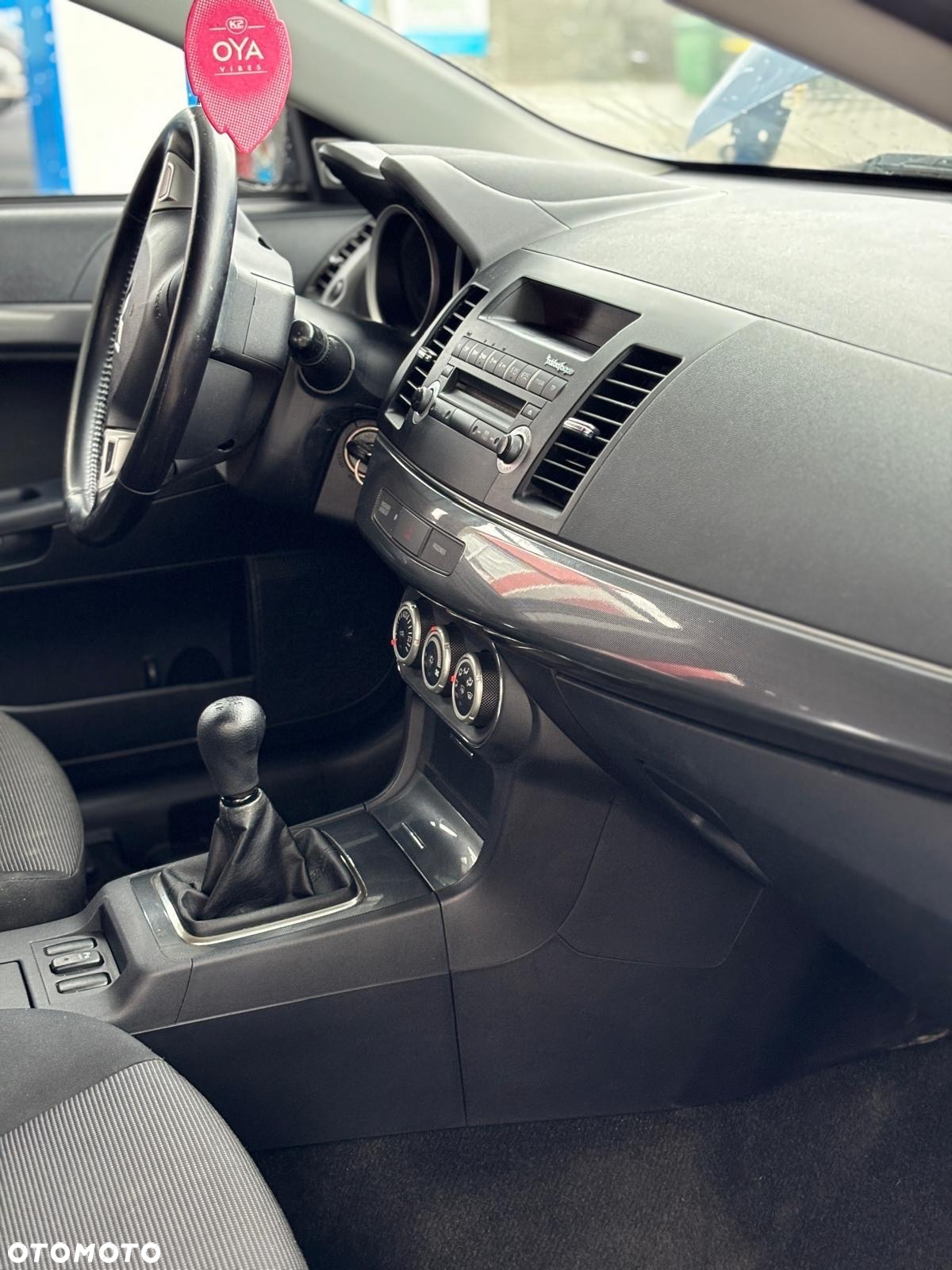 Mitsubishi Lancer 1.8 Instyle - 12