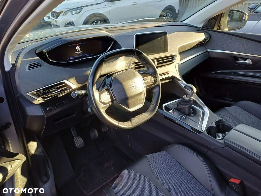 Peugeot 3008 1.2 PureTech Allure S&S - 13