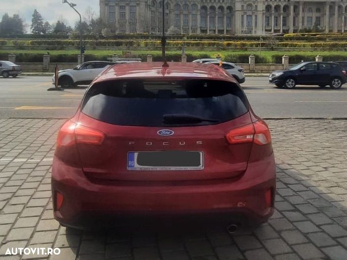 Ford Focus 1.0 EcoBoost Trend - 11