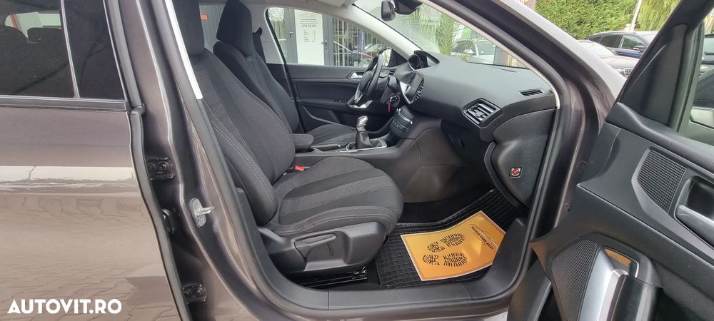 Peugeot 308 BlueHDi 100 Stop & Start Access - 18