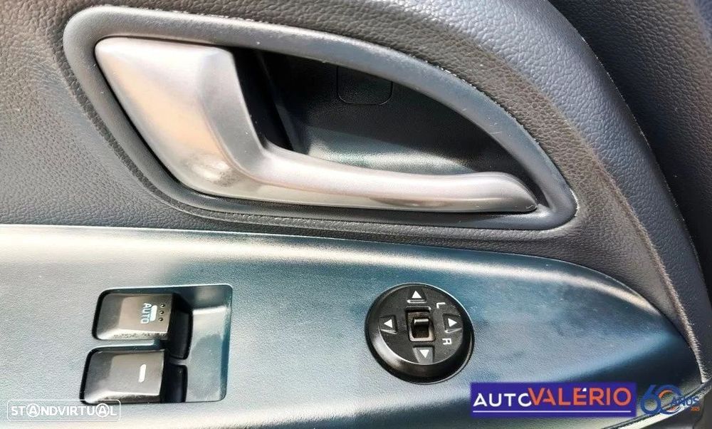 Kia Rio 1.2 CVVT EX — fotografia 11
