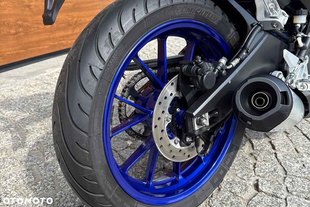 Yamaha MT - 22