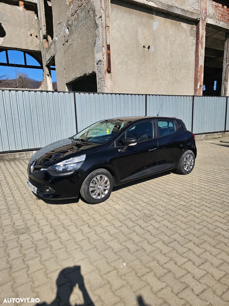 Renault Clio - 11
