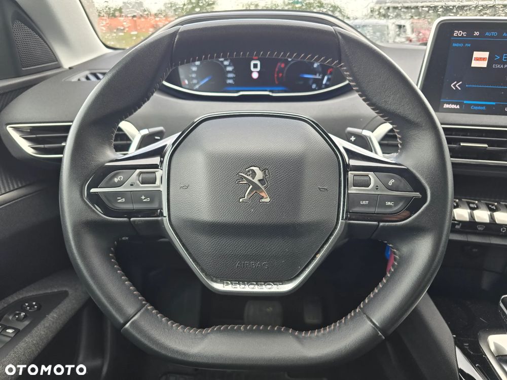 Peugeot 3008 1.2 PureTech Active S&S EAT8 - 24