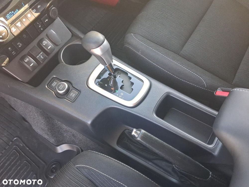 Toyota Hilux 2.8 D-4D mHEV Double Cab Executive 4x4 - 26