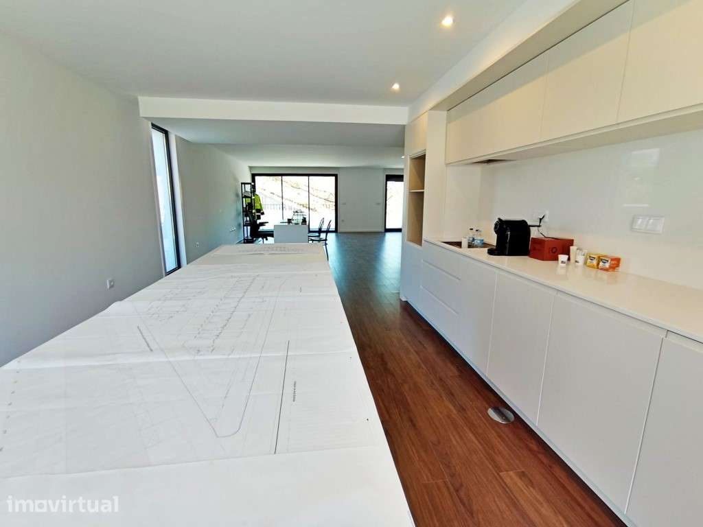 Moradias T4 e T5 em condomínio privado de luxo - Grande imagem: 5/38