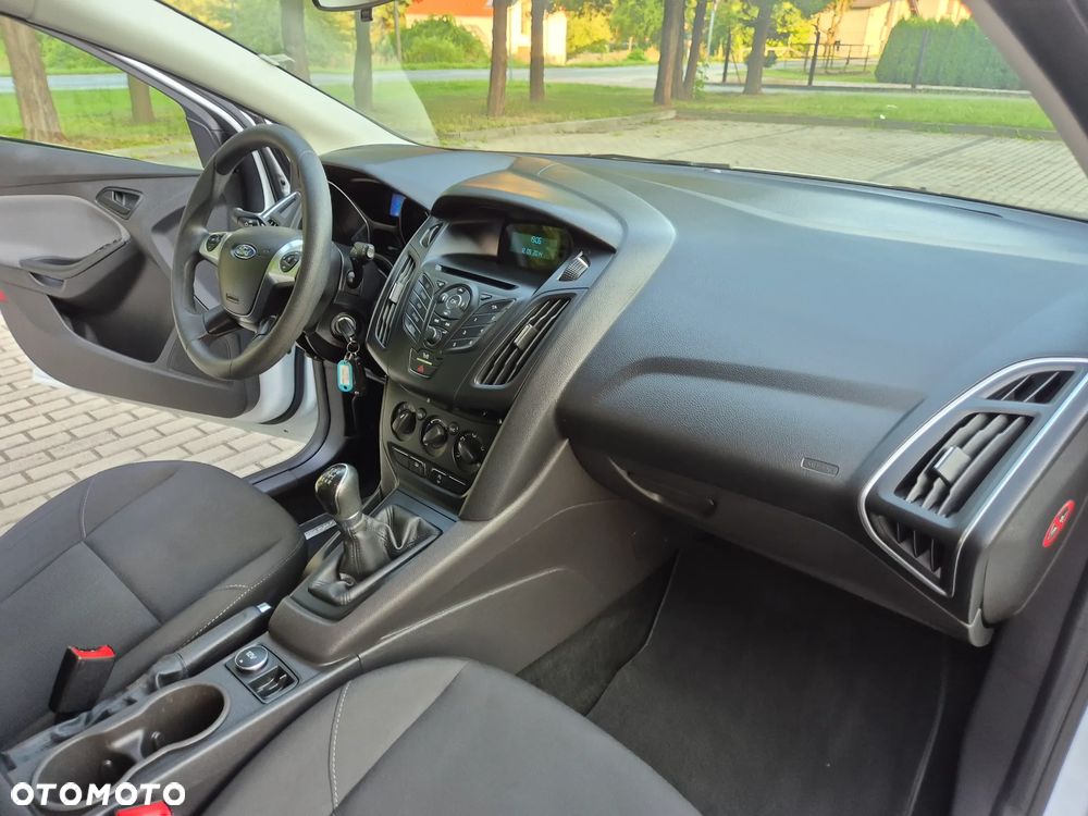 Ford Focus 1.0 EcoBoost Start-Stopp-System Ambiente - 28