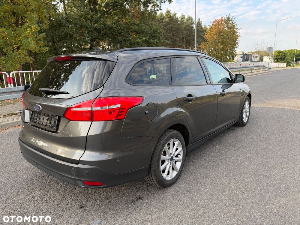 Ford Focus - 8