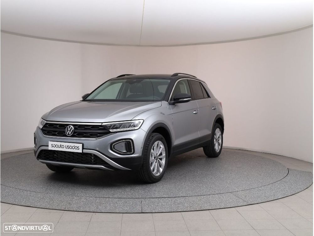 VW T-Roc 1.5 TSI Urban DSG - 25
