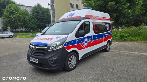 Opel VIVARO TRAFIC AMBULANS KARETKA