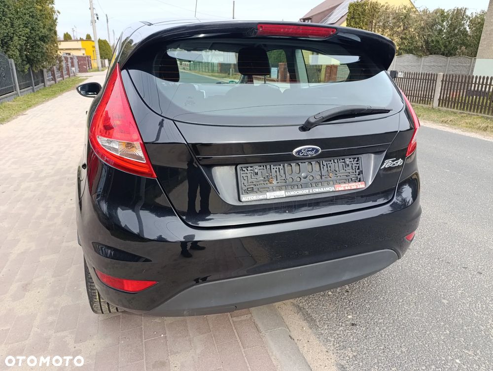 Ford Fiesta 1.25 Champions Edition - 13