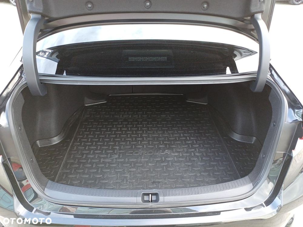 Toyota Corolla 1.8 Hybrid Comfort - 12