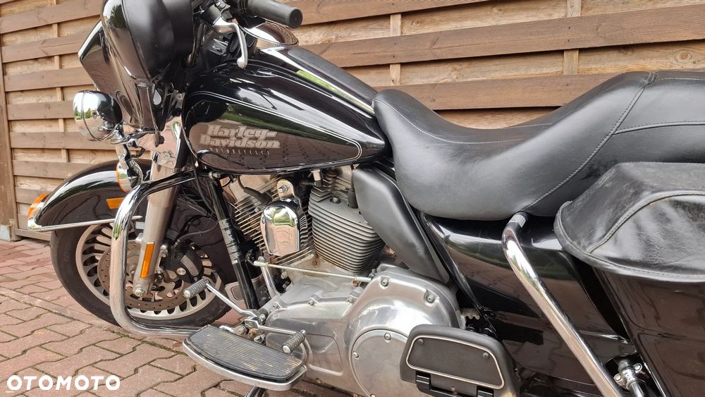 Harley-Davidson Touring Electra Glide - 4