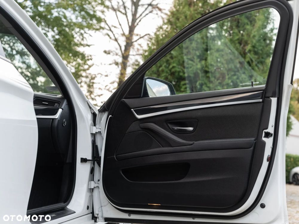 BMW Seria 5 - 14