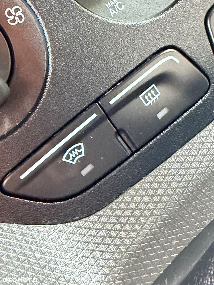 Ford Connect - 31