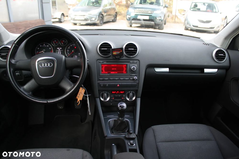 Audi A3 Sportback 1.4 TFSI Ambition - 11
