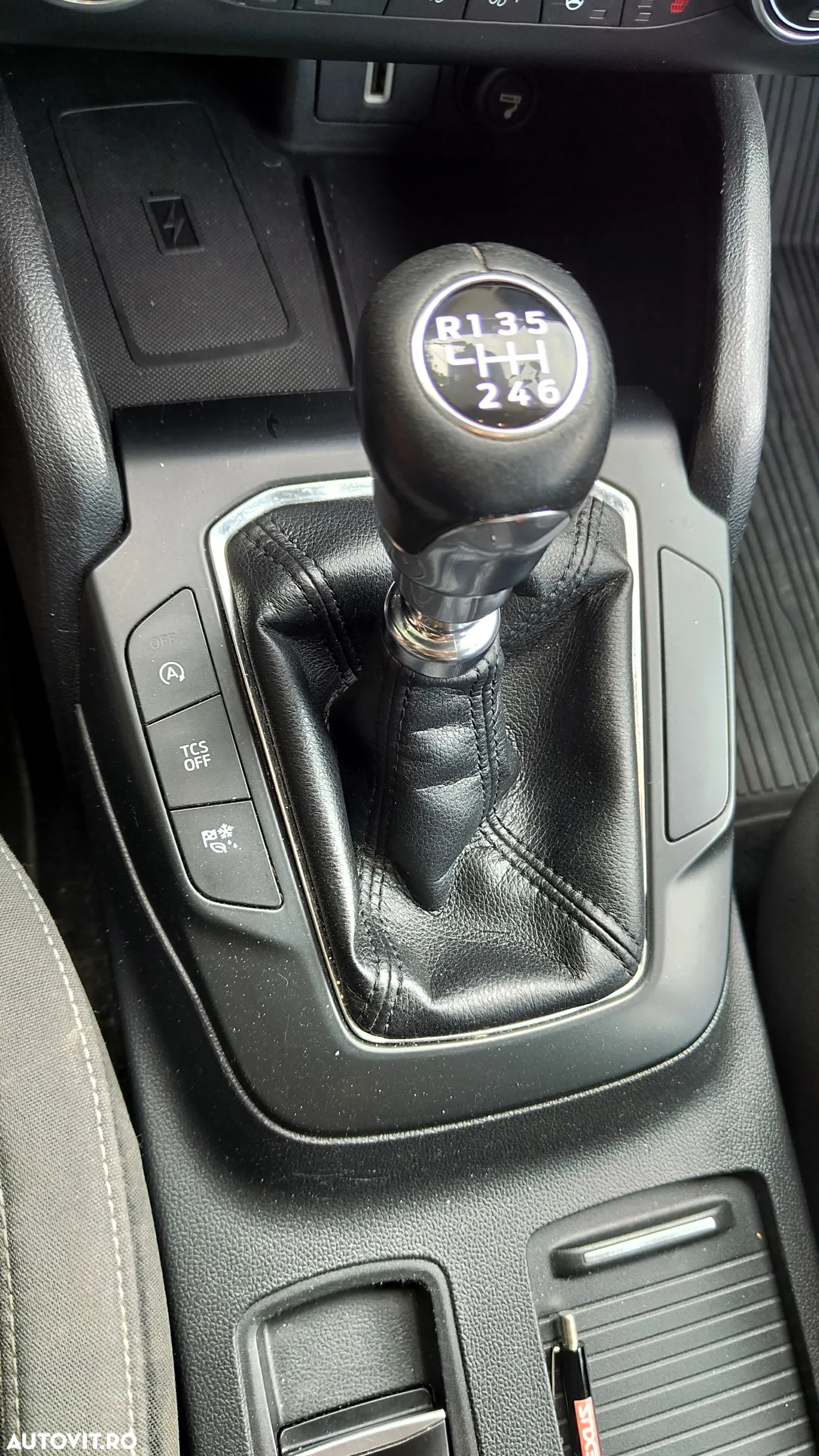 Ford Focus 1.5 TDCi ST-Line - 13