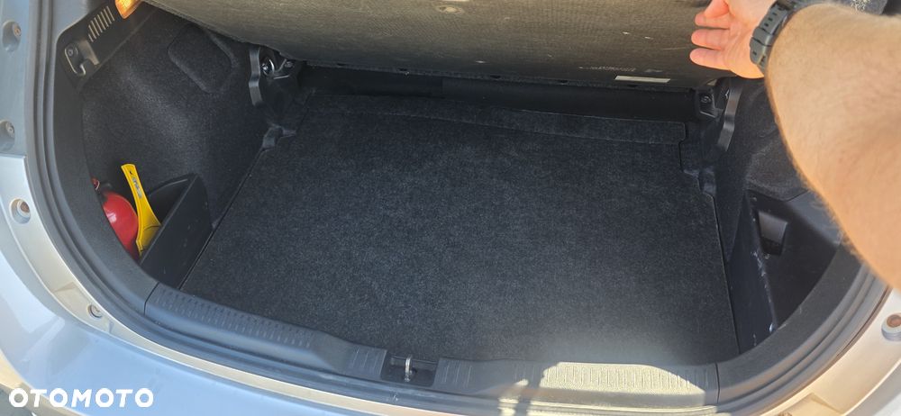 Toyota Auris - 16